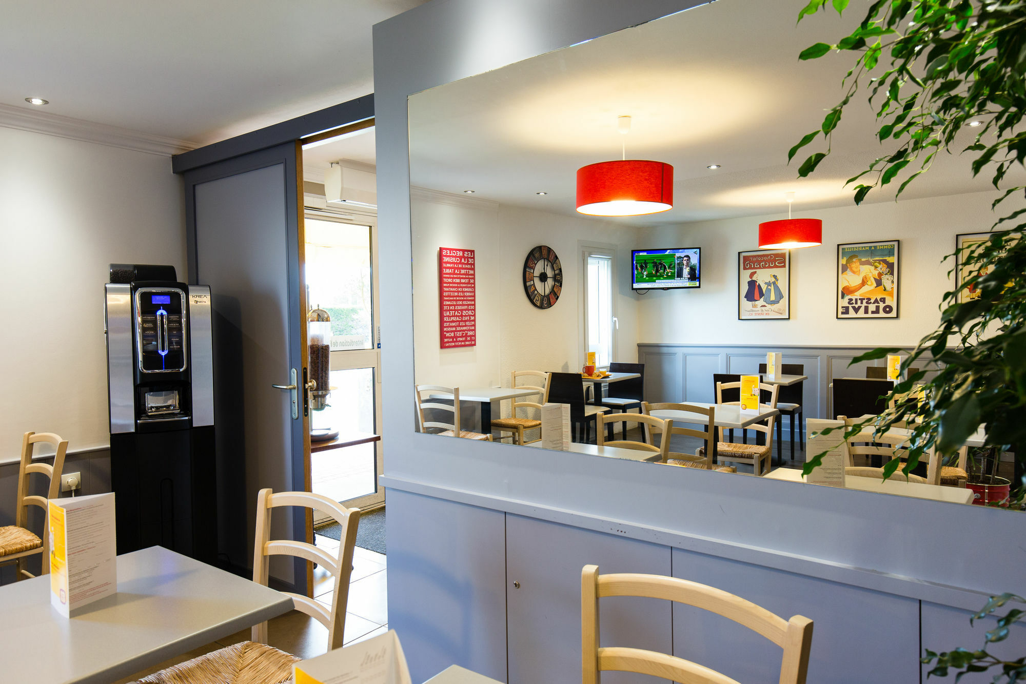 Kyriad Direct Orleans - La Chapelle St Mesmin Exterior photo