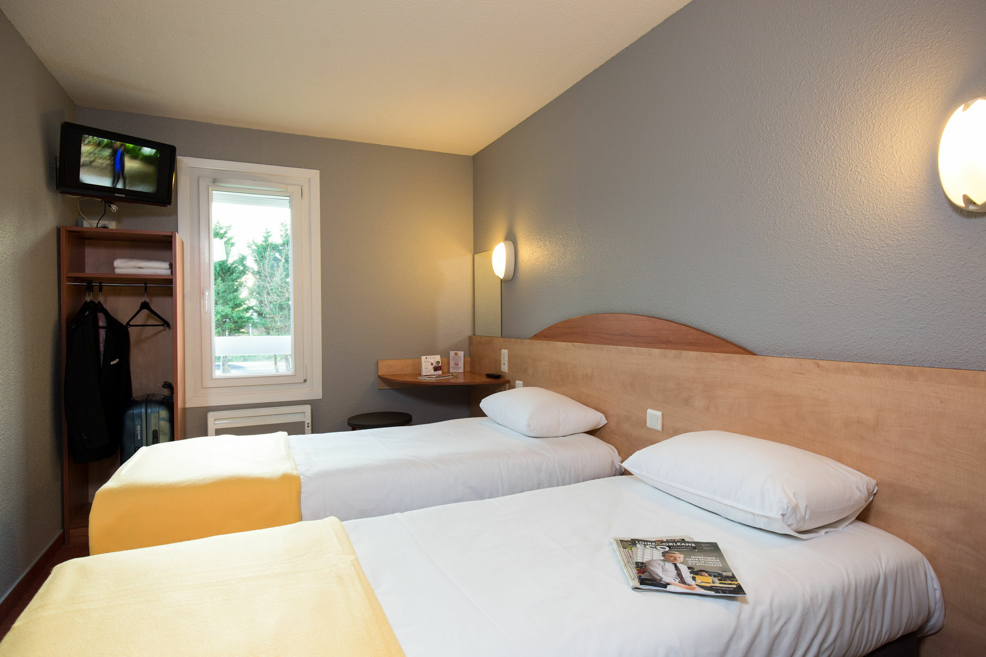 Kyriad Direct Orleans - La Chapelle St Mesmin Exterior photo